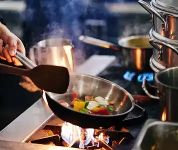 emploi cuisinier Cesson Sévigné-2